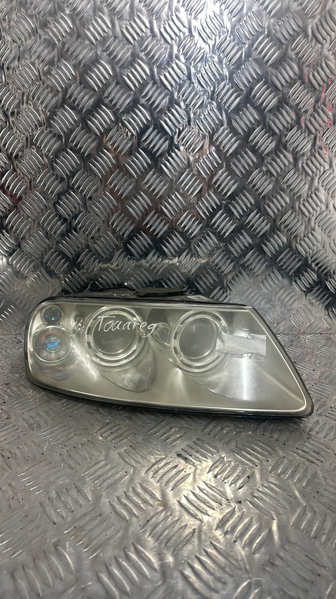 2003-2007 Volkswagen Touareg Right Headlight 7L6 941 016 BM