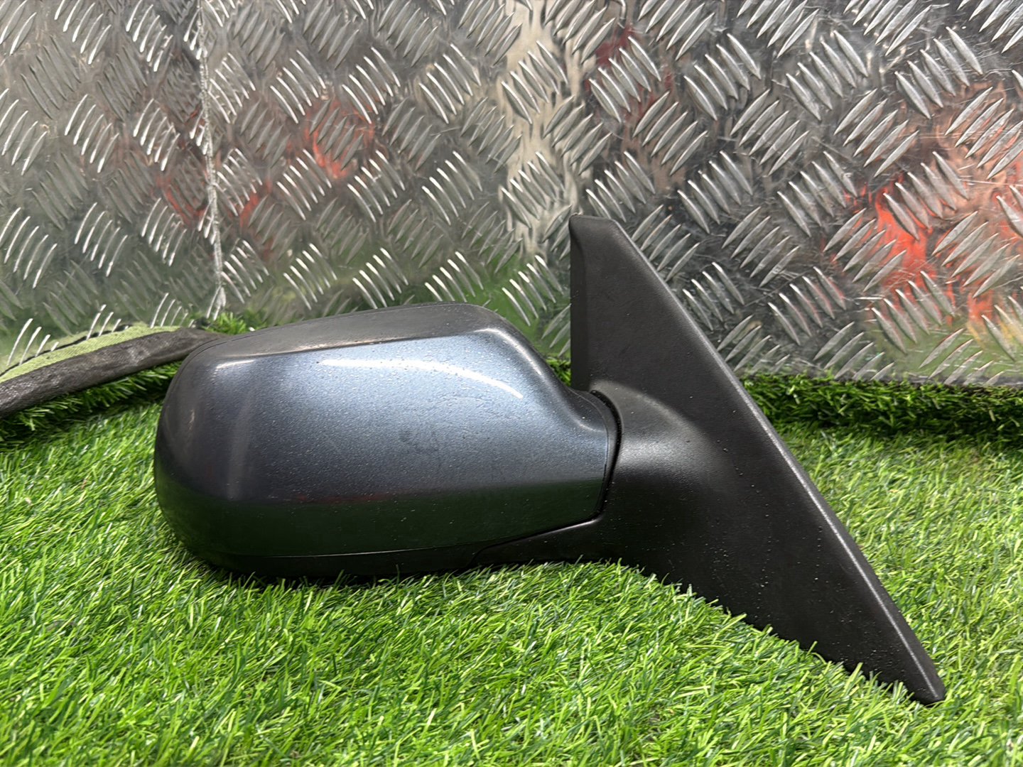 2003 - 2009 Mazda Axela Right Door Mirror 5 Pin Type