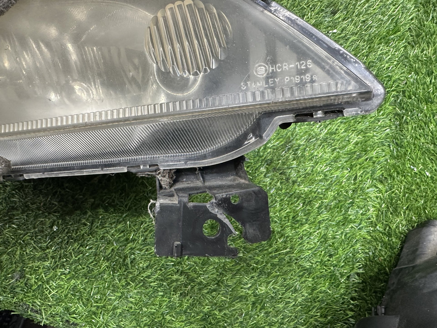 2002-2007 Mazda Demio DJ- Right Headlight PN: STANLEY P1919