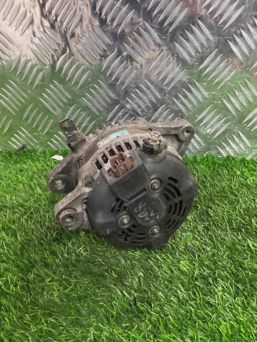 Toyota Corolla Alternator 2706037011