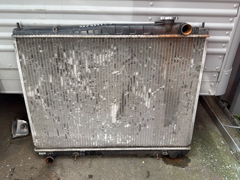 1997-2002 Nissan Elgrand E50- Radiator PN:
