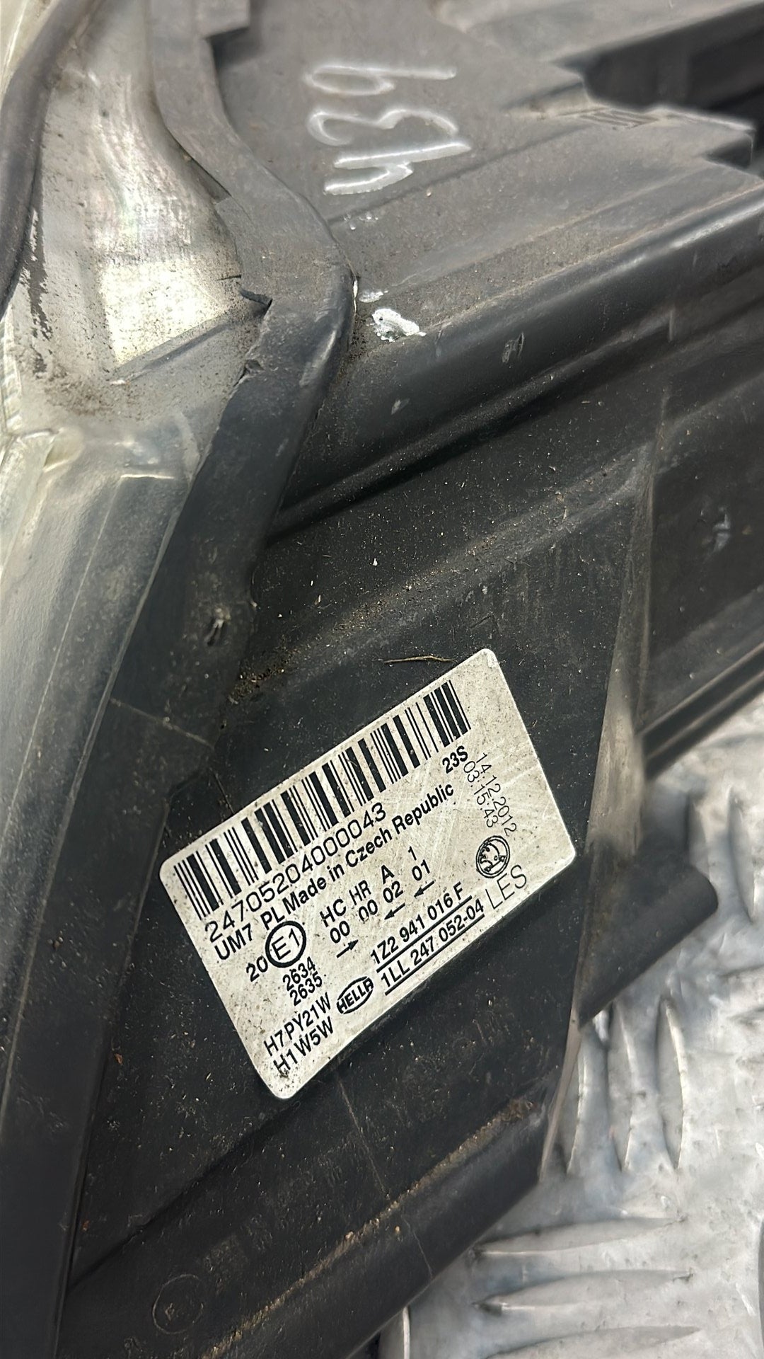 2009-2013 Skoda Octavia Right Headlight 1Z2 941 016 F