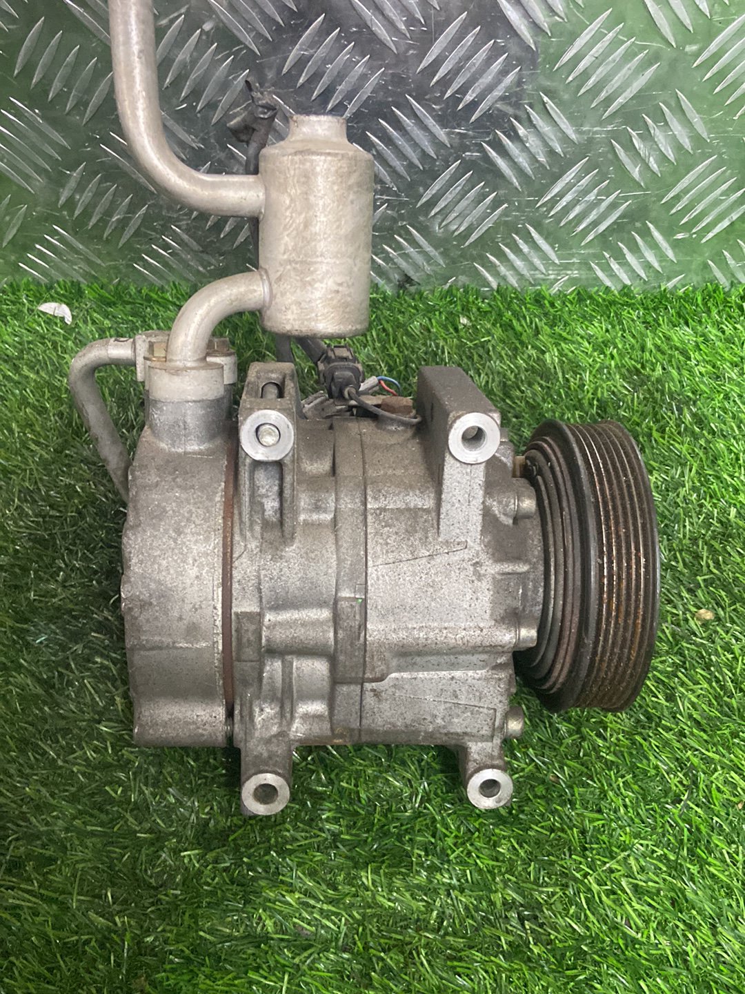 Nissan X-Trail A/C Compressor 926006N210