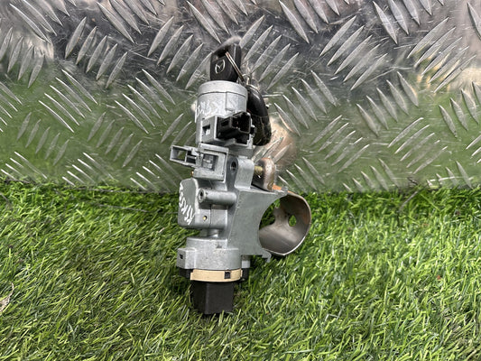 2002-2007 Mazda Demio DY- Ignition With Key PN: K9K552