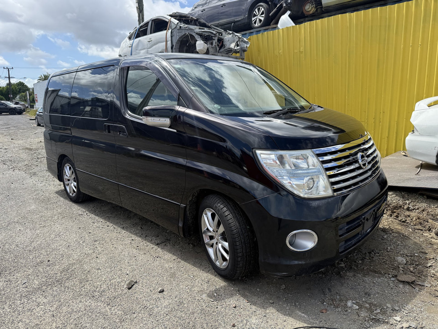 2007 Nissan Elgrand VQ25-COVERED WRECKING FOR PARTS ONLY