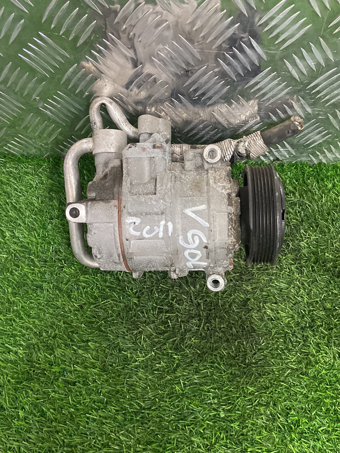 Volkswagen Golf A/C Compressor 1K0820859S
