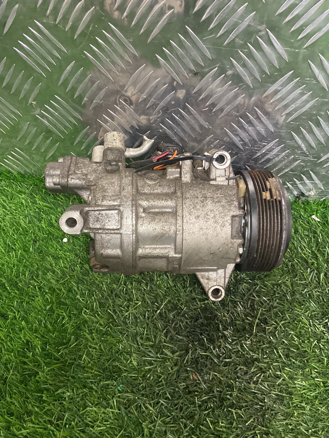 2004-2011 BMW 335i E93- A/C Compressor PN: (N43B20) A41011B10005