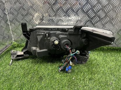 2010-2015 Toyota Hilux- Right Headlight PN: