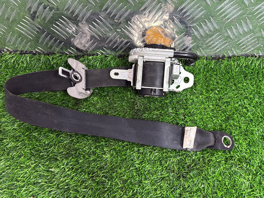 2011 - 2017 Toyota Camry Right Front Seat Belt 6201320-P