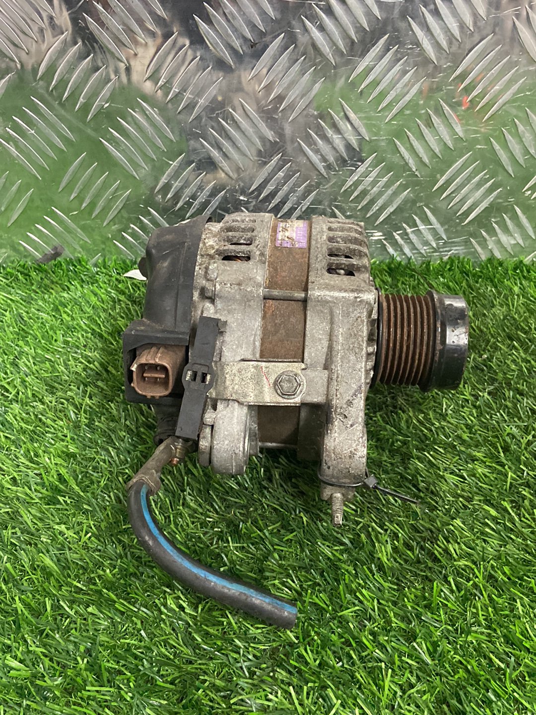 Lexus GS300 Alternator 2706031050 / 104210-4670