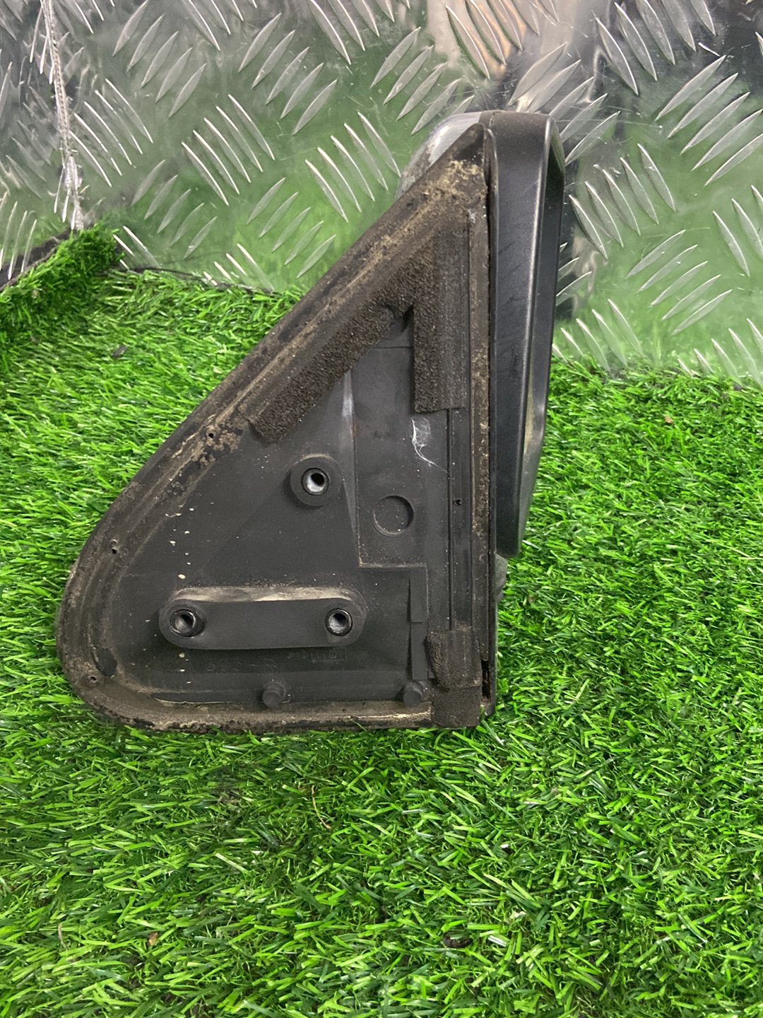 1988 - 2003 Isuzu Rodeo Left Door Mirror Manual Type