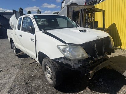 2010 Toyota Hilux 1KD-FTV WRECKING FOR PARTS ONLY
