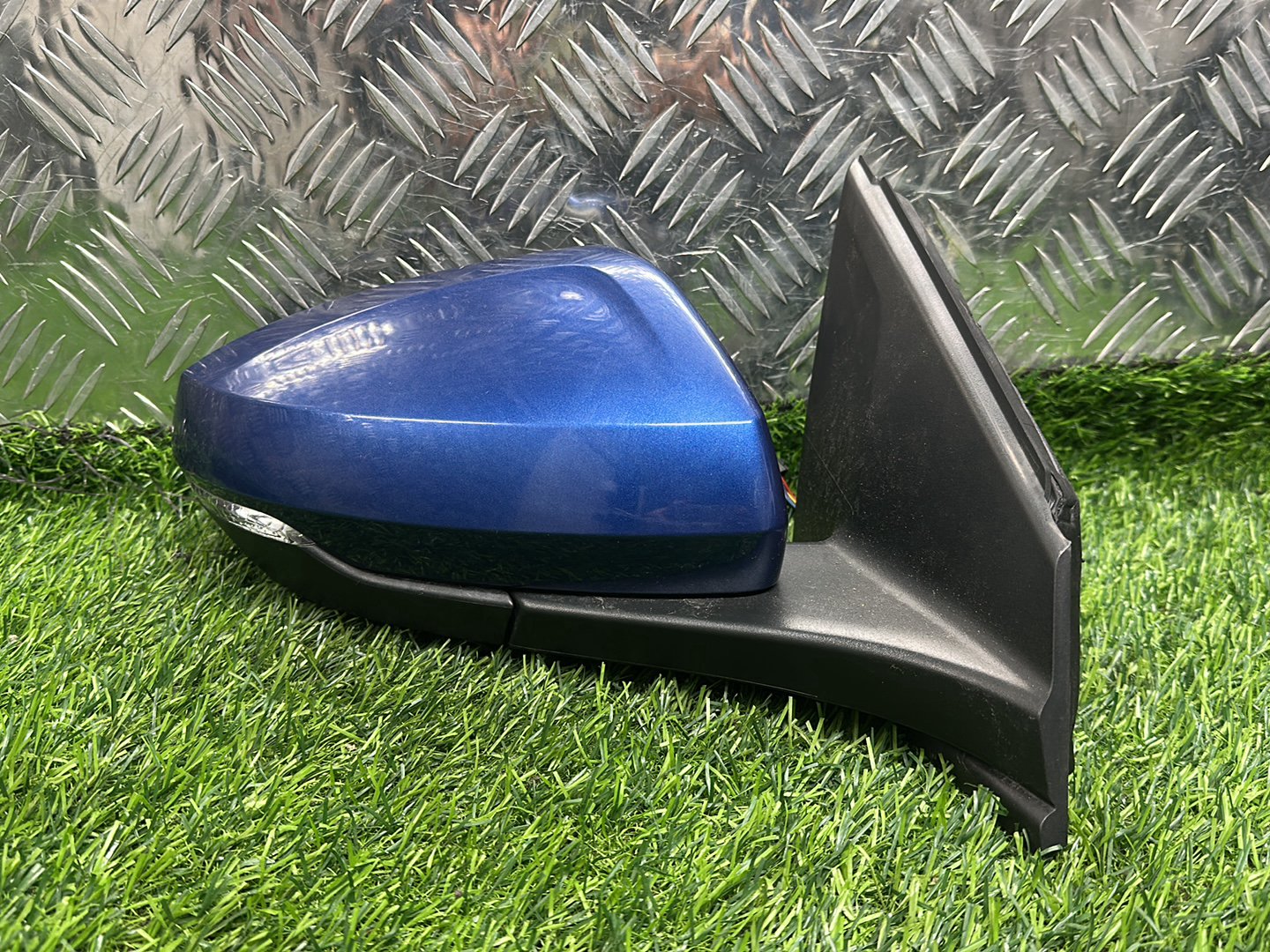 2017-2021 Volkswagen Polo MK6- AW BZ- Right Door Mirror PN: 10 WIRE TYPE