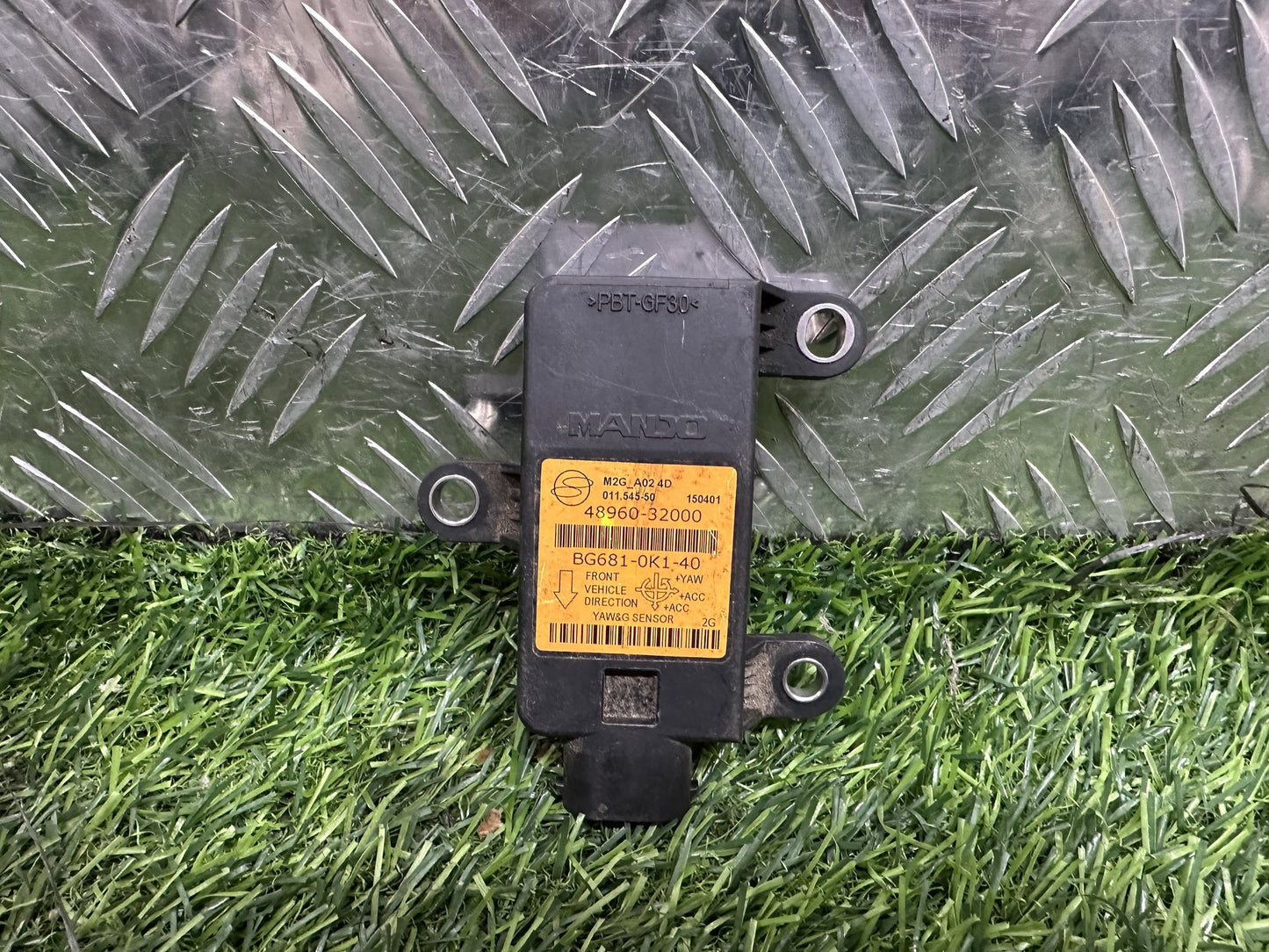 2011-2018 SsangYong Actyon II- Yaw Rate Sensor PN: BG681-0K1-40 (6 PIN)
