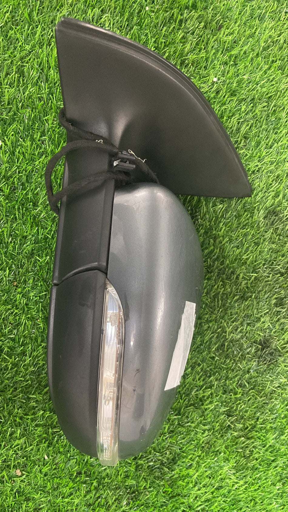 2008-2013 Volkswagen Golf- Left Door Mirror PN: 6 WIRE