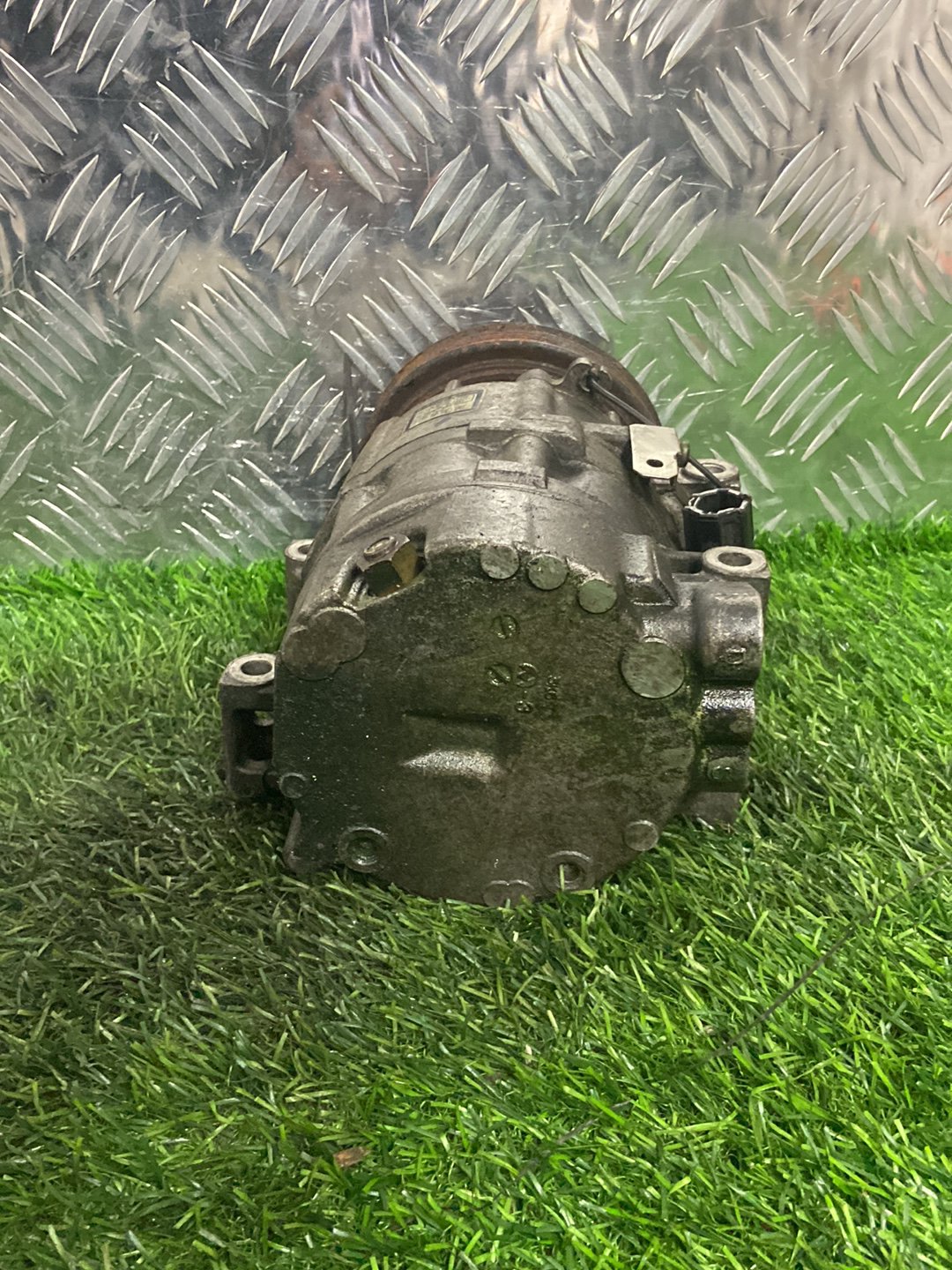 1998-2004 Nissan Prairie Liberty M12- A/C Compressor PN: (QR20DE) 92600WF700