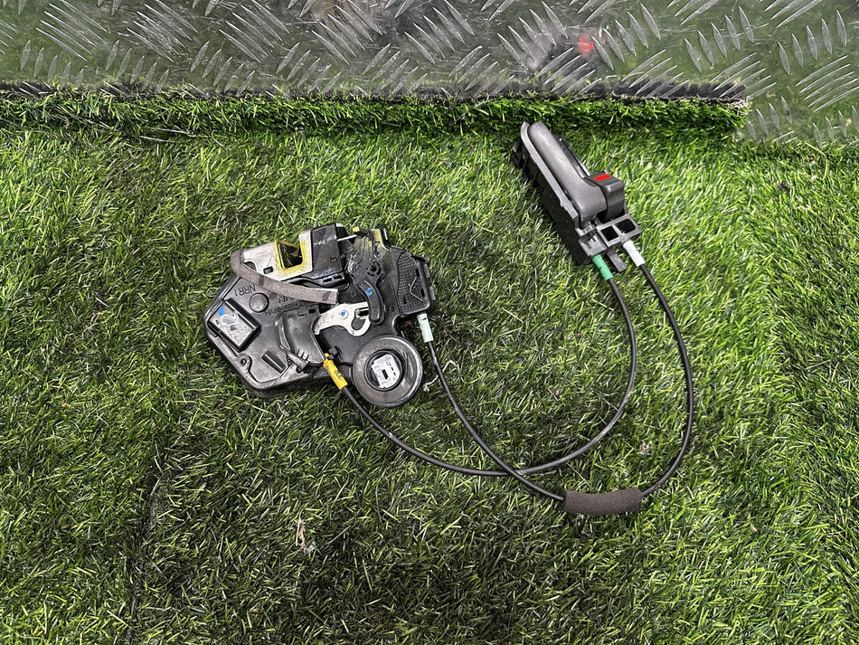 2015 Toyota Hilux AN120 - Right Rear Lock Actuator PN: