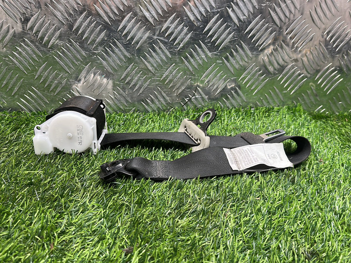 2011-2021 Toyota Aqua NHP10- Right Rear Seat belt PN: TK-AH0-F2114