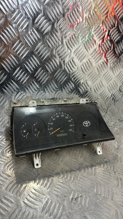 1995-2004 Toyota Hiace Instrument Cluster 83800-26280