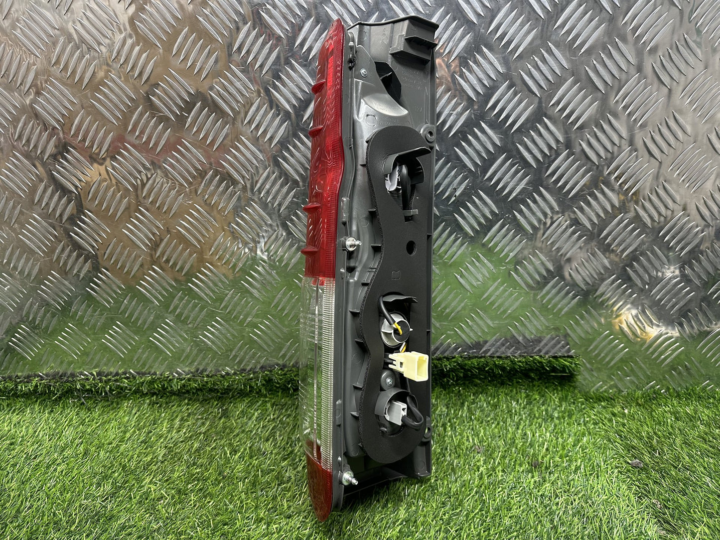 2004-2019 Toyota Hiace- Right Taillight PN: