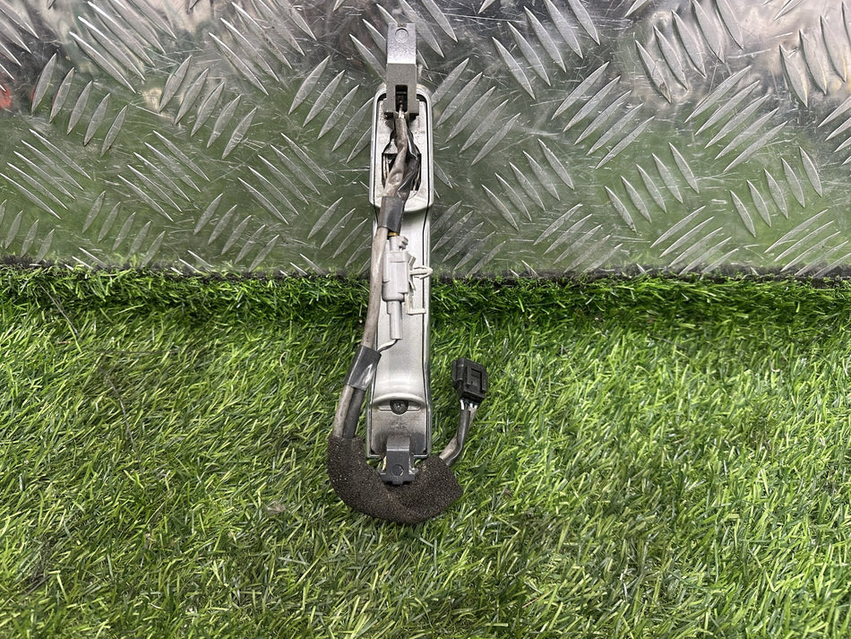 2004-2009 Nissan Fuga Y50 - Left Front Door Exterior Handle PN: SENSOR TYPE