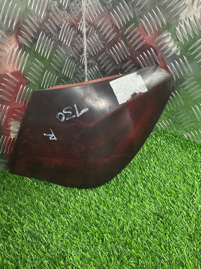 2008 - 2015 BMW 730d Right Taillight 7182198