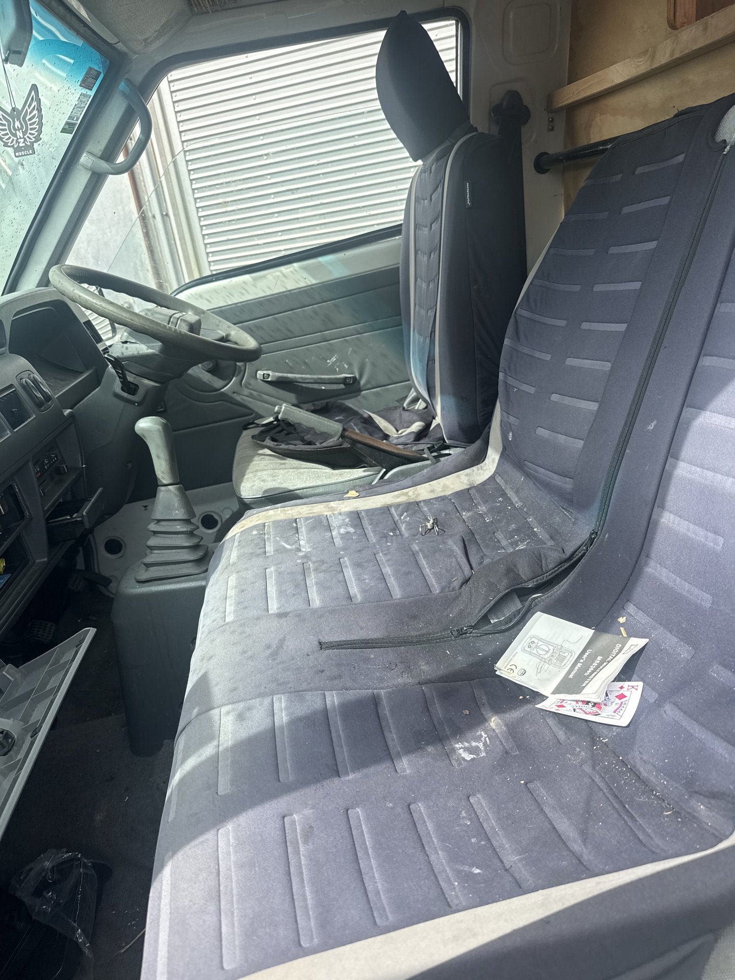 2005 Mitsubishi L300 4G63 LM2811 WRECKING FOR PARTS ONLY