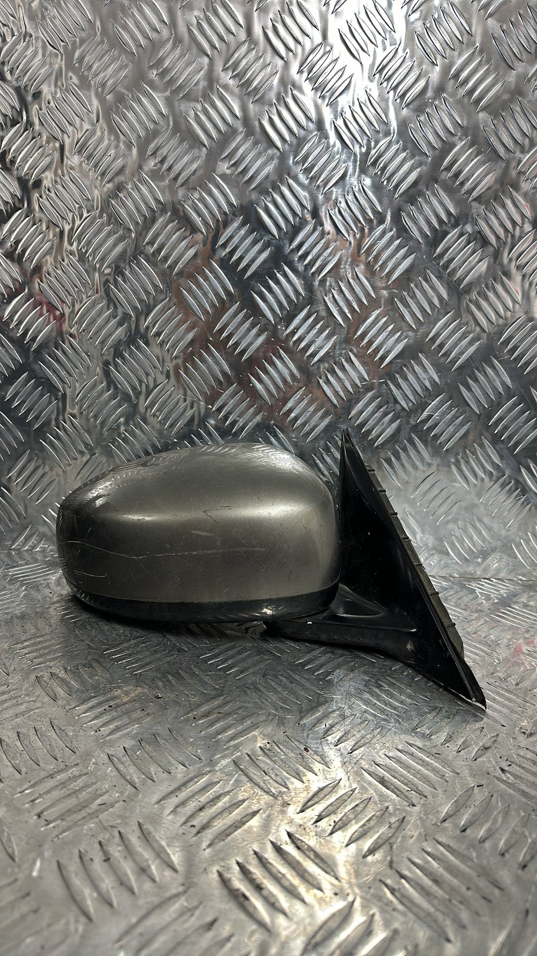 2005-2009 Nissan Fuga GY50- Right Door Mirror PN: 11 WIRE
