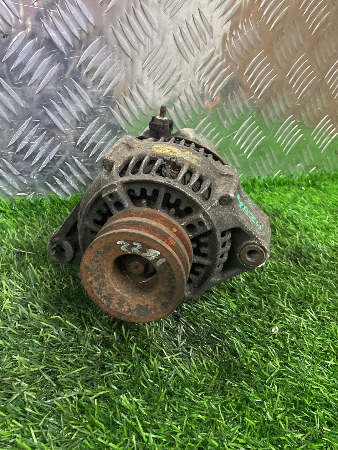 Toyota Land Cruiser Alternator 2706067070