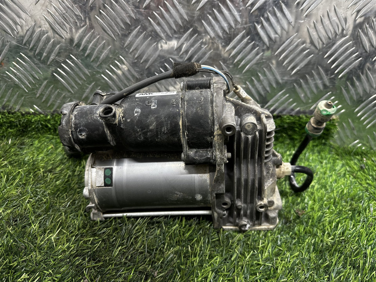 2004-2010 Land Rover Discovery L319 - Air Suspension Compressor PN: BH32 19G525 DD