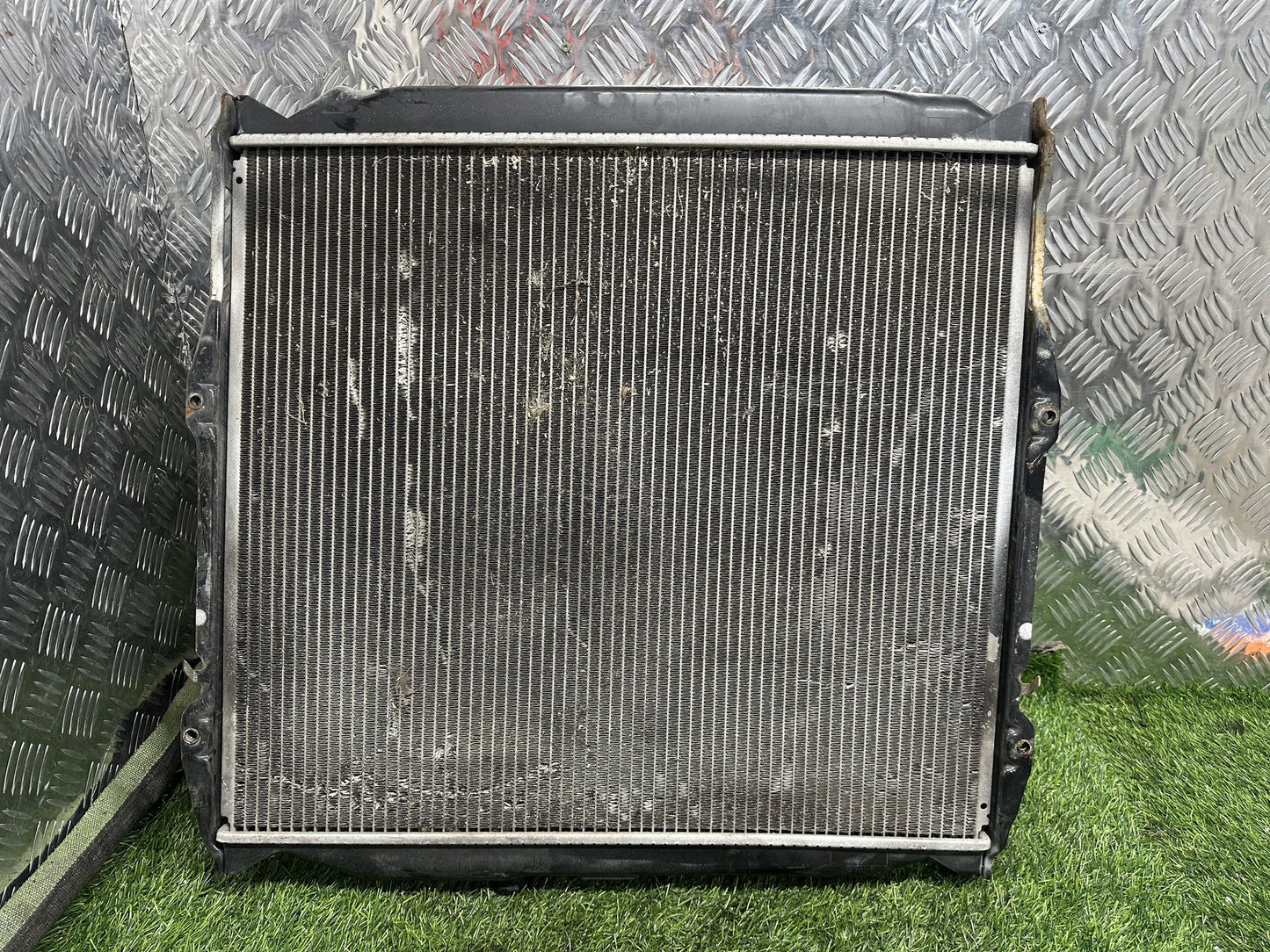 1995-2002 Toyota Hilux Surf KZN185 - Radiator PN: 3RZ