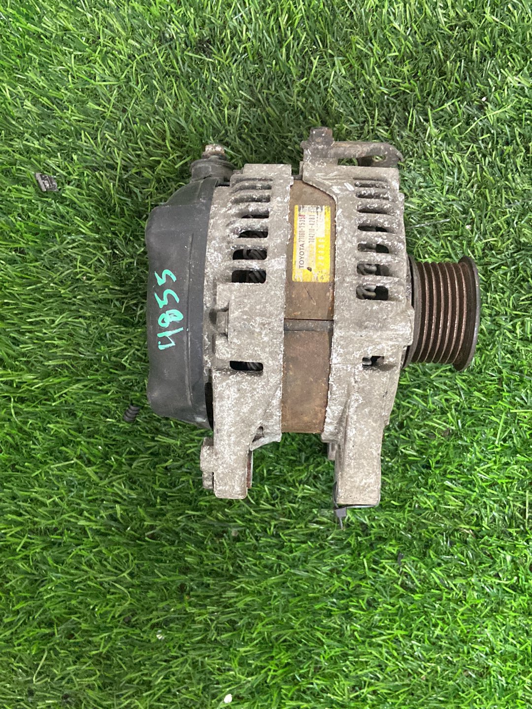 Toyota Hiace Alternator 2706075350