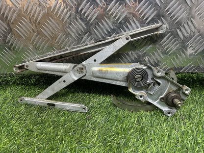 1990-2004 Toyota Hiace- Right Front Window Regulator PN: MANUAL