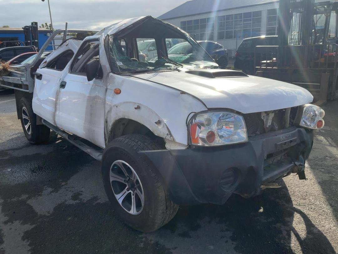 2010 Nissan Navara DX
