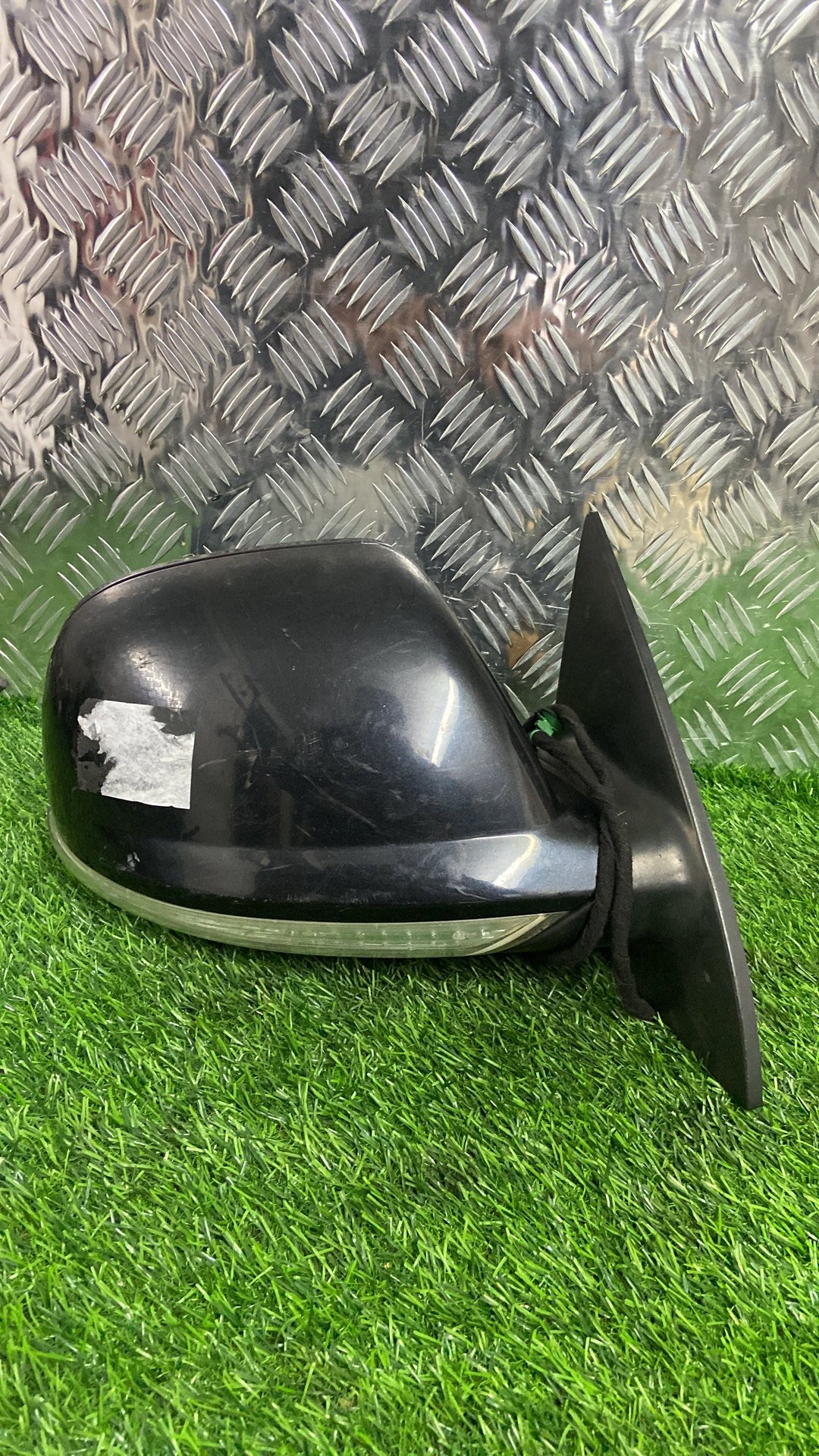 2003 - 2006 Volkswagen Touareg Right Door Mirror SINGLE PLUG, 7 WIRE