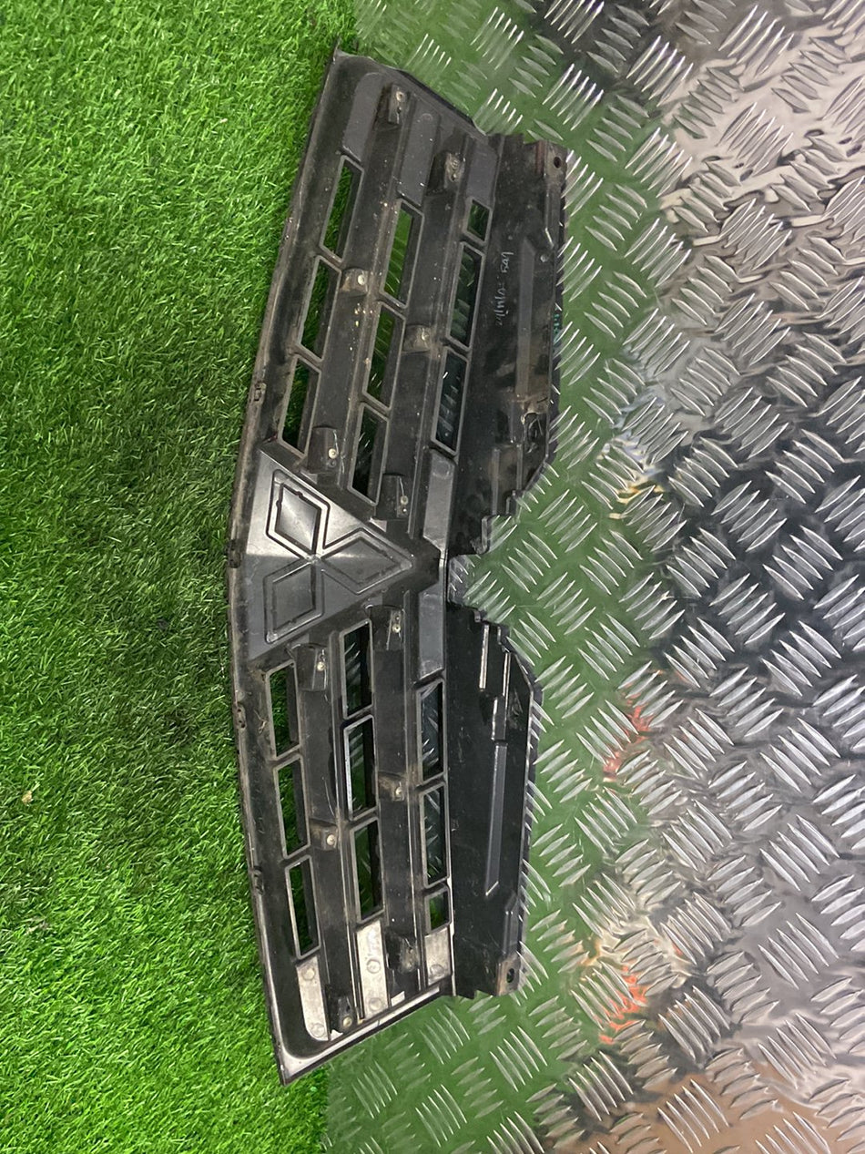 2011-2020 Mitsubishi Triton- Grille PN: 7450A490