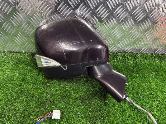 2010-2022 Nissan Elgrand E52- Right Door Mirror PN: 7 Wire