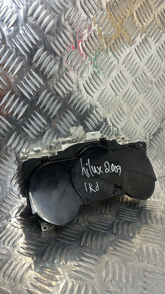 2009-2015 Toyota Hilux Instrument Cluster 83800-0K281