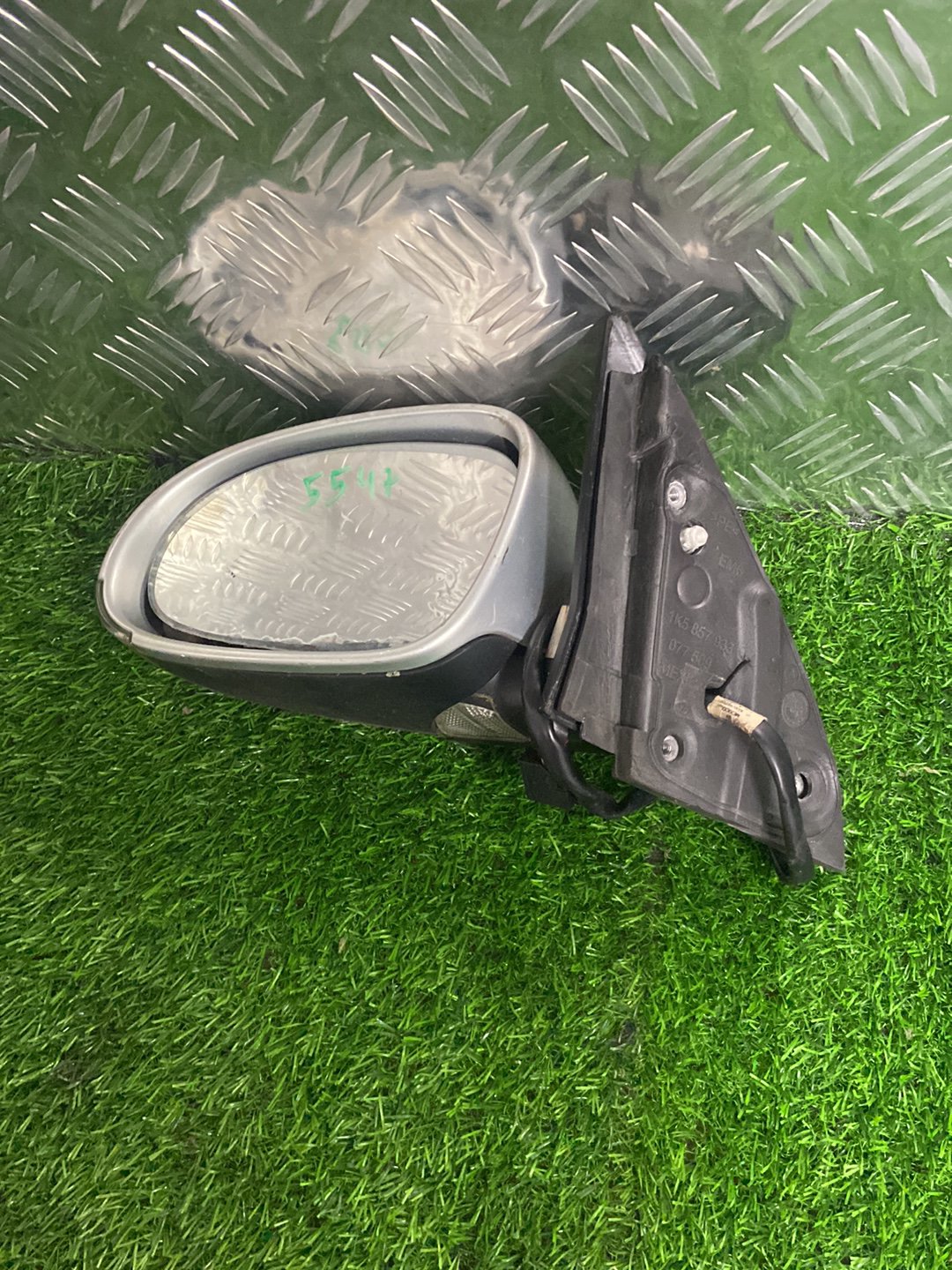 2008 - 2013 Volkswagen Golf Left Door Mirror 12 Wire Type