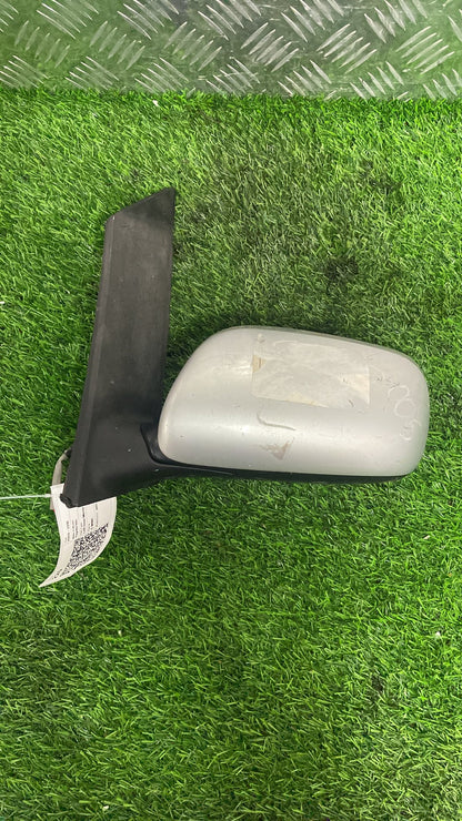 2004-2016 Toyota Isis- Left Door Mirror PN: 5 WIRE