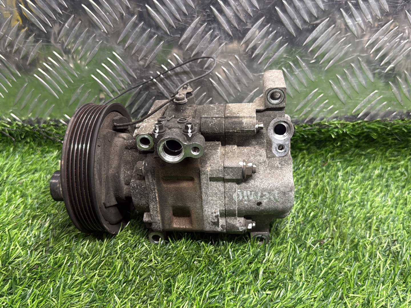 Mazda Demio A/C Compressor H09A1AC4DT