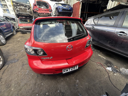 2005 Mazda Mazda3 SP23 JM0BK103100147291