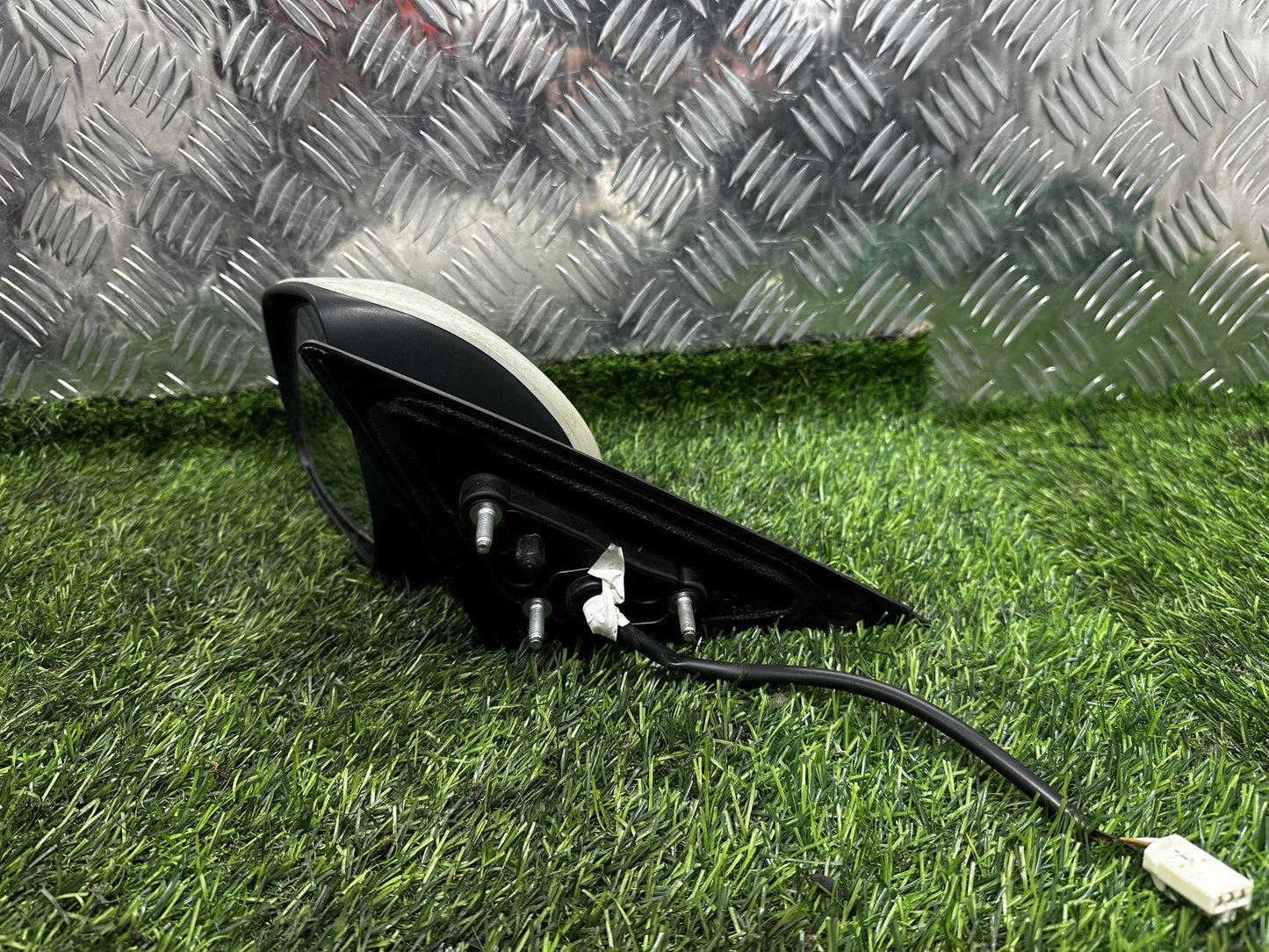 2006-2011 Toyota Camry V40 - Left Door Mirror PN: 4 WIRE TYPE