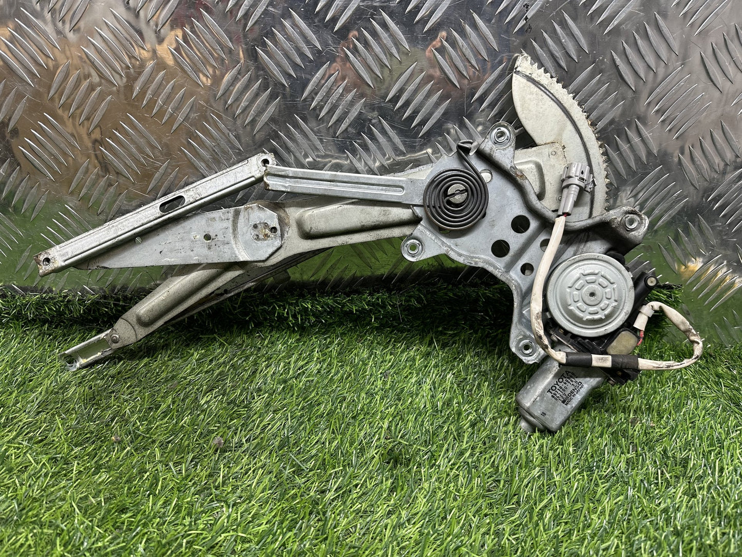 1996-2002 Toyota Land Cruiser Prado- Right Front Window Regulator/Motor PN: 85780-60060