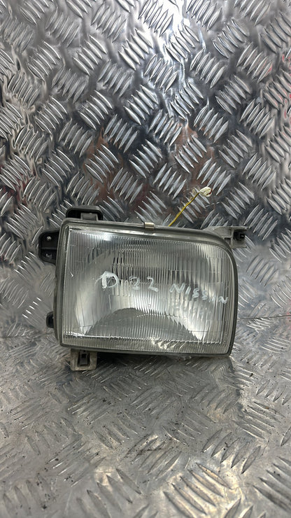 1997-2001 Nissan Navara Right Headlight Koito 110-24716