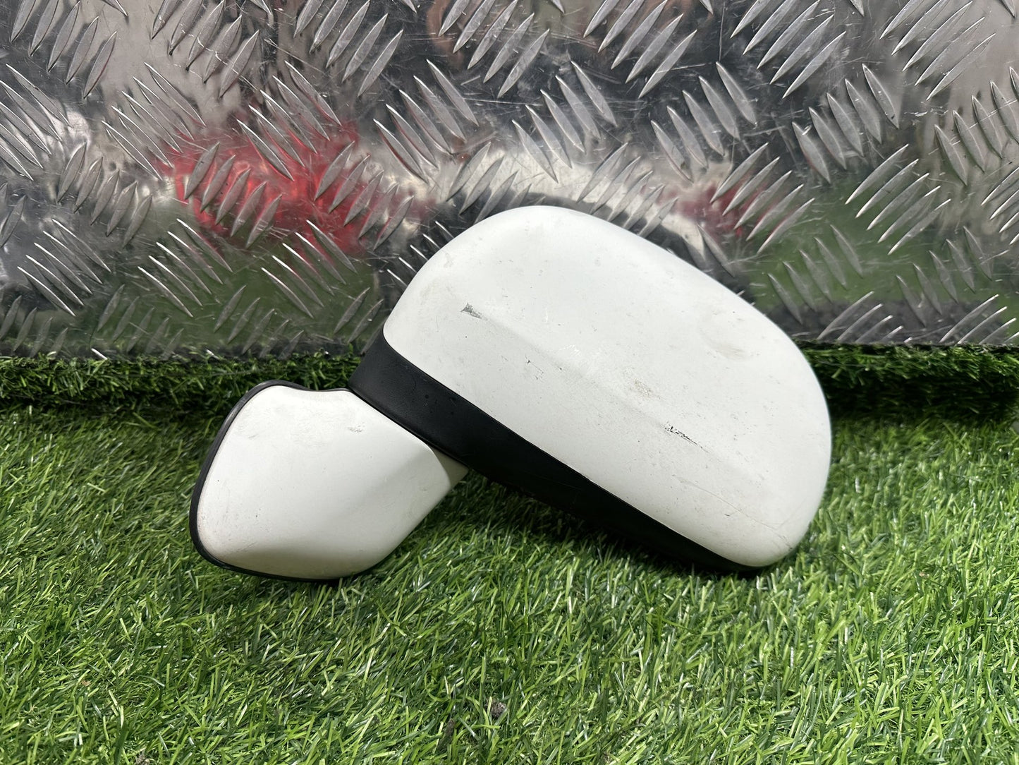 2002-2013 Mitsubishi Colt Z30- Left Door Mirror PN: 5 PINS