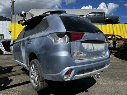 2015 Mitsubishi Outlander Exceed Tourer PHEV GG2W