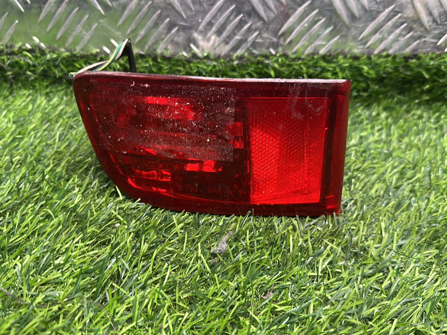 2003 - 2009 Toyota Land Cruiser Left Rear Reflector Light STANLEY 60-98L