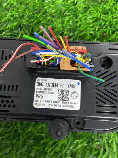 Skoda Superb Heater/AC Controls 3V0907044FJ