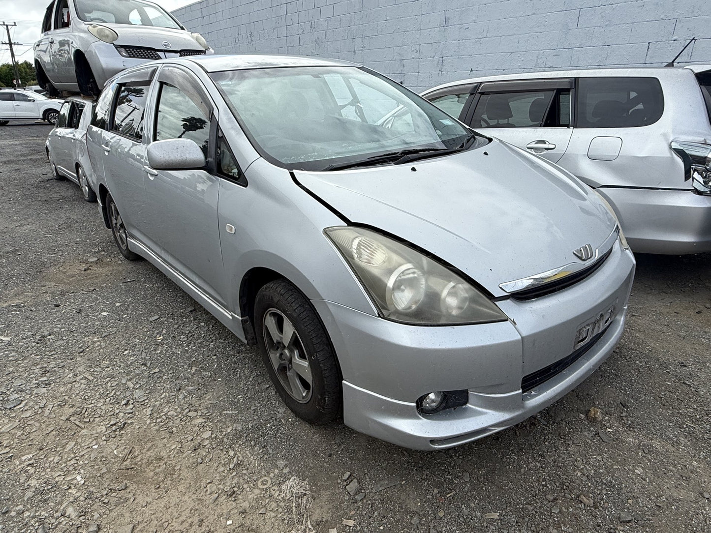2004 Toyota Wish 1ZZ WRECKING FOR PARTS ONLY